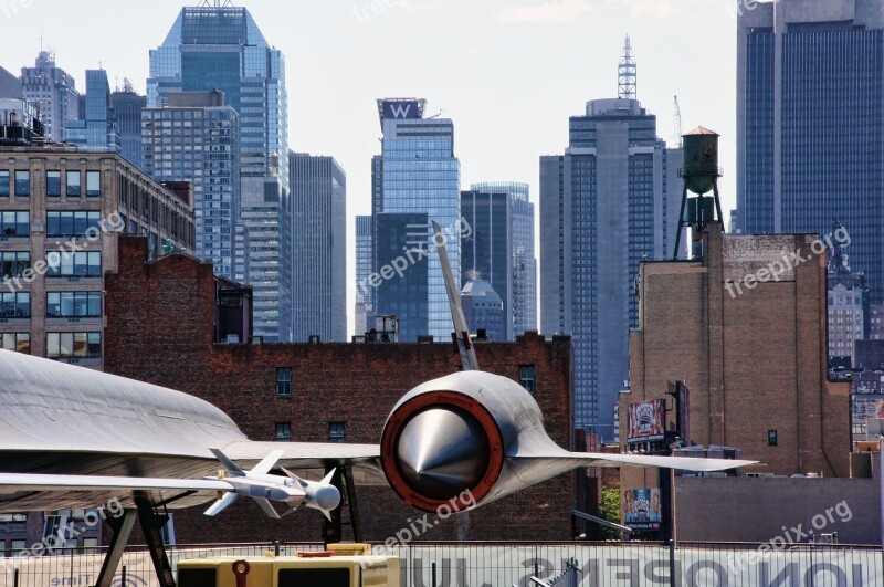 New York Manhattan New York City Usa Aircraft Carrier