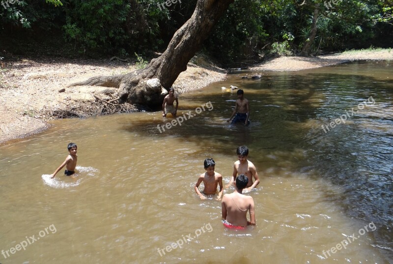 Brook Spring Mountain Pool Water