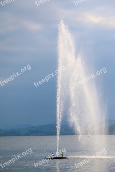 Lake Water Fountain Water Fountain Wassergist