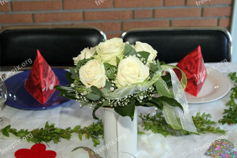 Roses Table Decoration Table Arrangement Flowers Arrangement