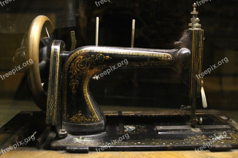 Old-fashioned Sewing Antique Free Photos