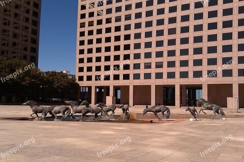 Mustangs Sculpture Bronze Gallop Landmark