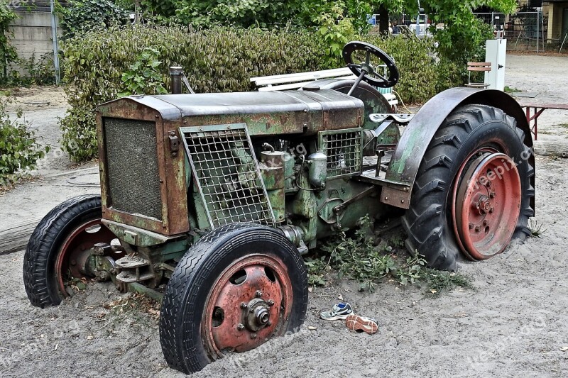 Tractor Old Historically Agricultural Machine Free Photos