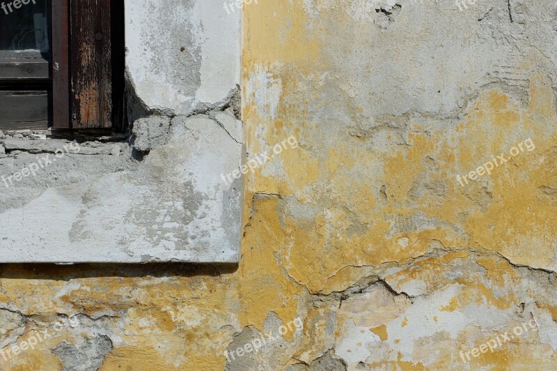 Hungary Szentendre Building Window Yellow