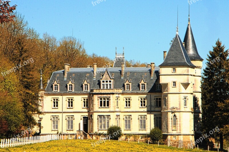 Burgundy Domecy Monument Castle White