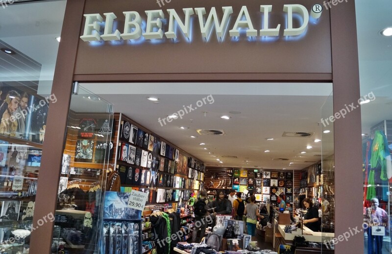 Elbenwald Shop Stall Comics Favorite Characters