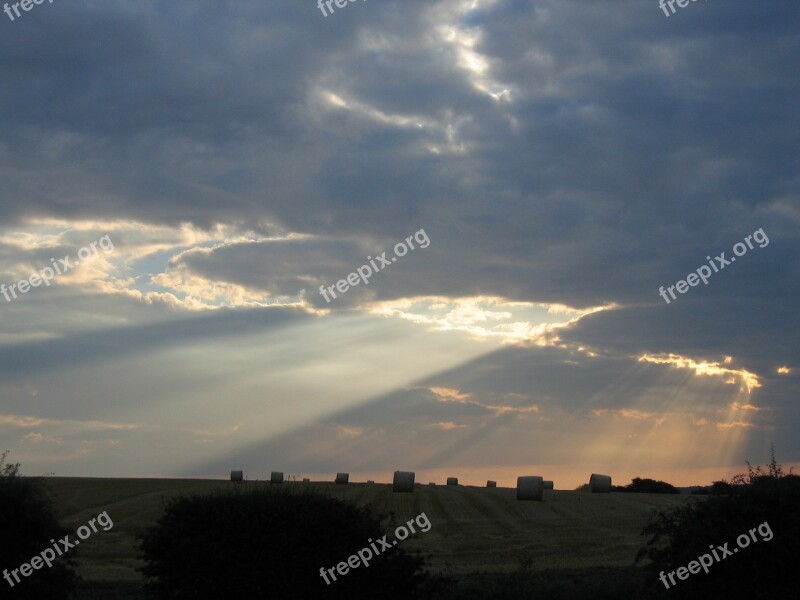 Sunset Clouds Light Shaft Dusk