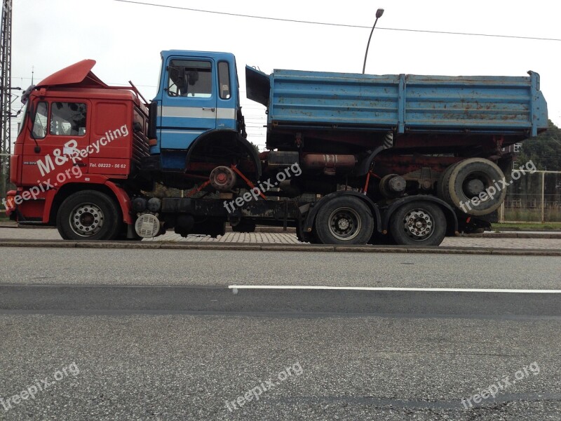 Truck Vice Piggyback Recycling Towing