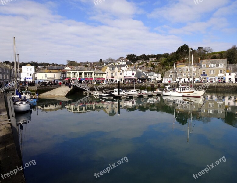 Port Sea Cornwall Mirroring Bootes