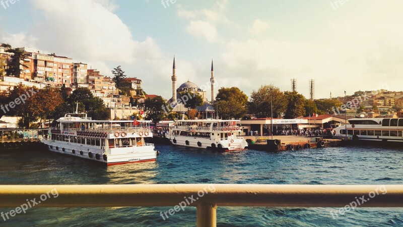 Instanbul Turkey Harbor City Lake