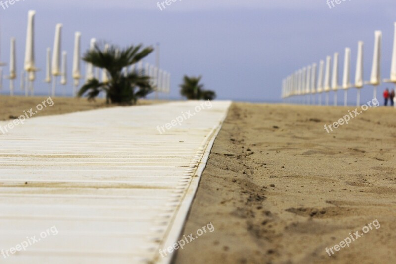 Beach Sand Catwalk Umbrellas Free Photos