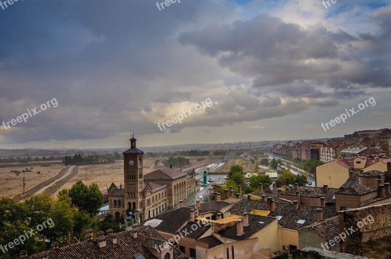 Railway Station Rainstorm Thunderstorm City Free Photos