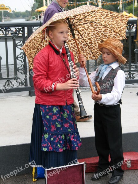 Street Musicians City Lithuania Kids Music