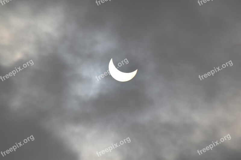 Eclipse Luna Sun Clouds Free Photos