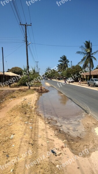 Leakage Water Road Mombasa Nyali