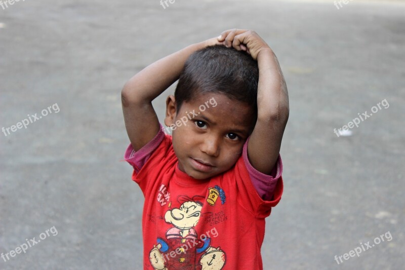 India Child Curiosity Poverty Eyes