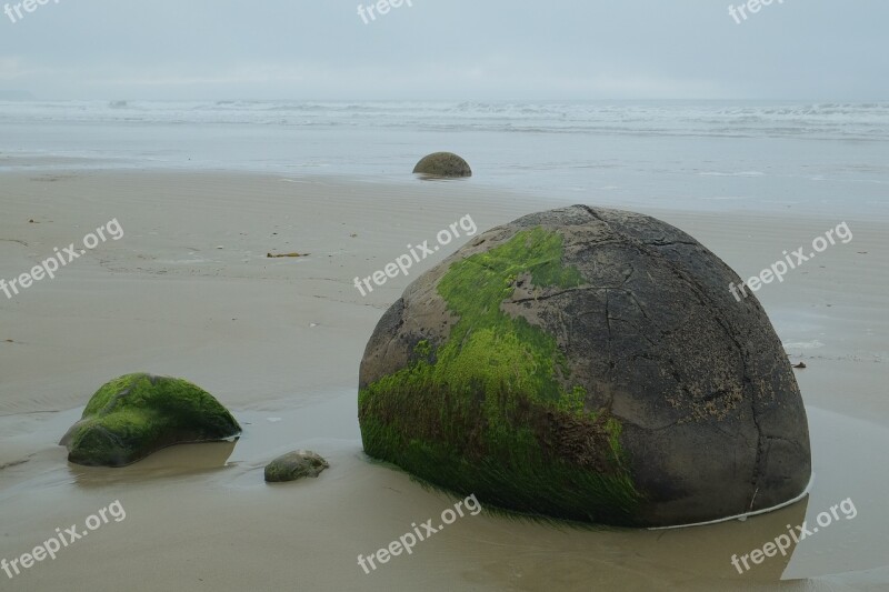 Boulders Moeraki Koekohe Beach Sea Nature