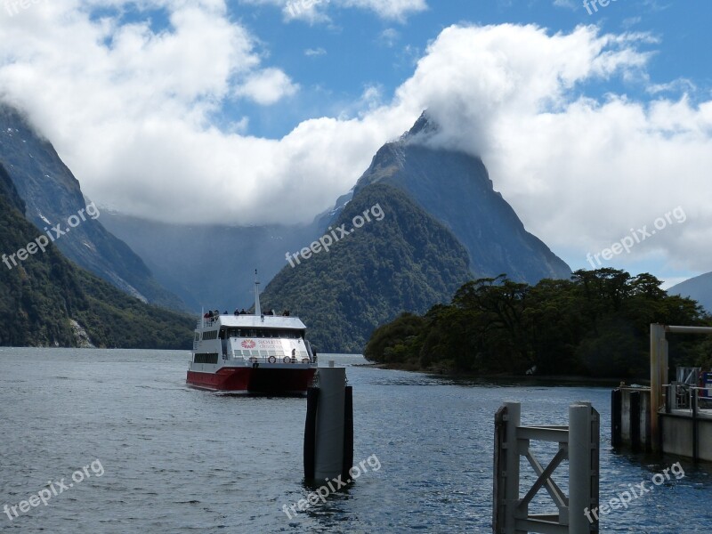 New Zealand South Island Fiordland Landscape Milford Sound