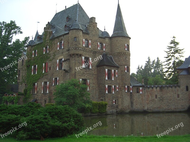 Castle Satzvey Wasserburg Middle Ages Eifel