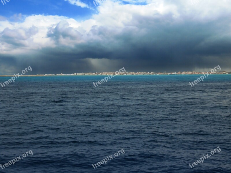 Seascape Contrast Red Sea Erratic Weather Coast