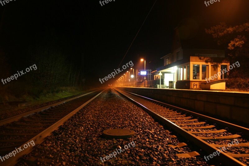 Train Fast Gleise Transport Level Crossing