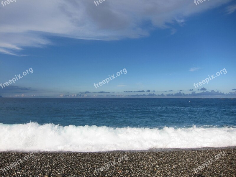 Hualien Qixing Lake Taiwan Hai Bian Sea