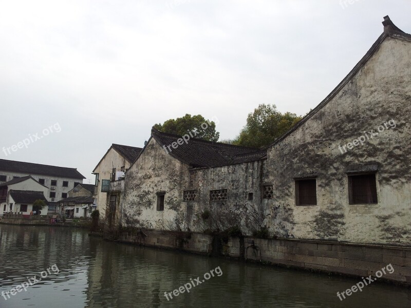 Jiangnan Running Water Quiet Old House Old