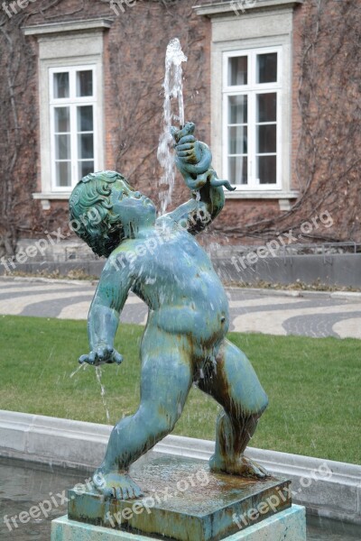 Sculpture Boy Nude Water Fountain