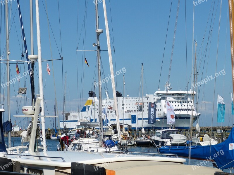 Warnemünde Rostock Mecklenburg Western Pomerania Port Ships