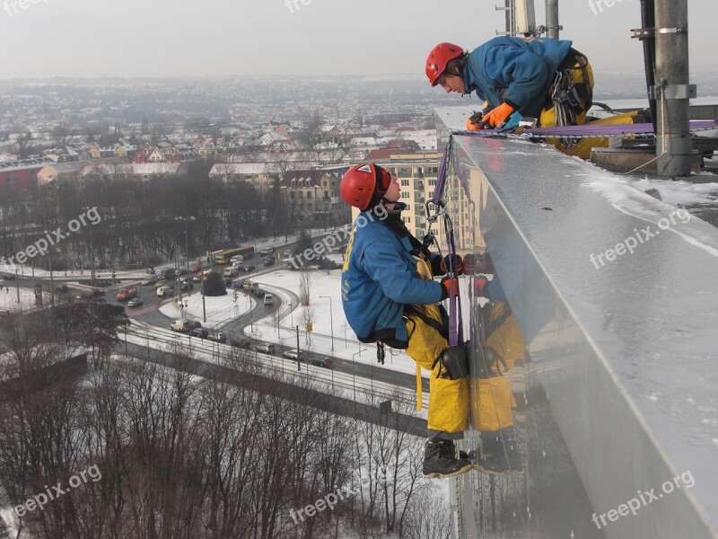 Mountaineer Facade Work The Amount Of Work Building