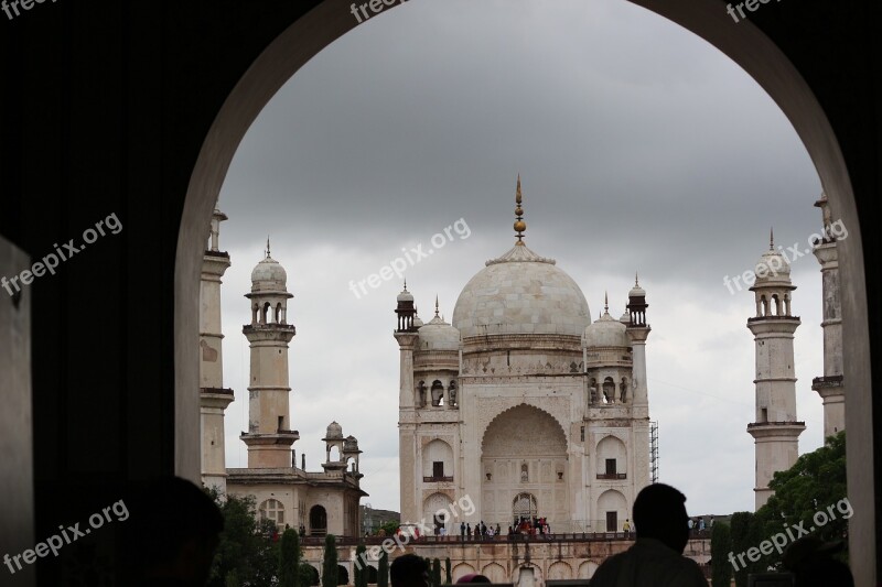 Taj Mahal Cloudy Touching Sky Free Photos