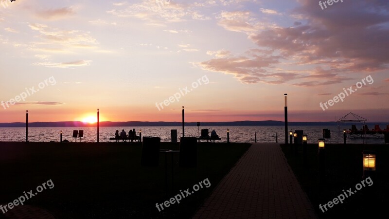 Merengue The Lake Sunset Free Photos