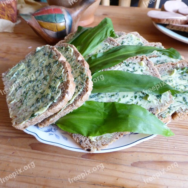 Bread Picnic Eat Meal Bear's Garlic