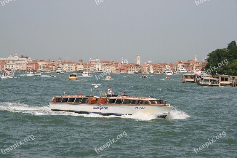 Water Boating Venice Boat River