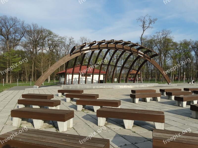 Park Amphitheatre Bench Scene Craiova