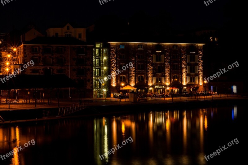 Building Restaurant Patio Lake Water