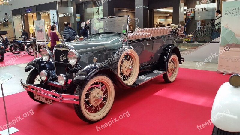 Vintage Car Ford Car Museum Piece Car Collection Free Photos