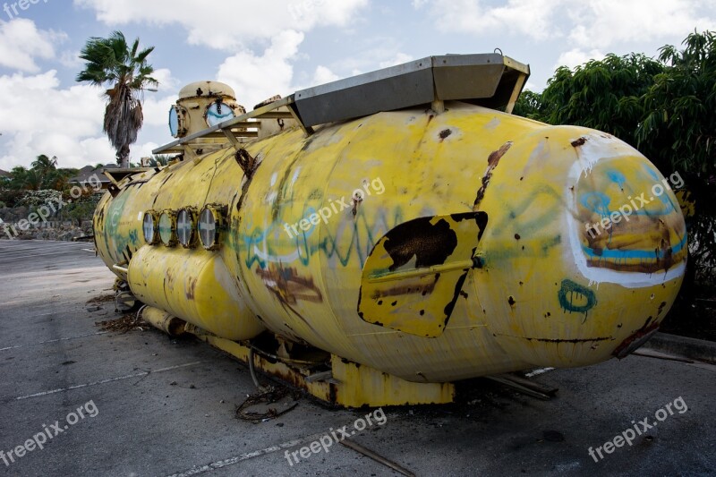 Submarine Yellow Old Vintage Graffiti