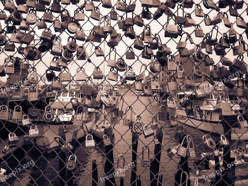 Locks Lockets Chainlink Fence Hearts