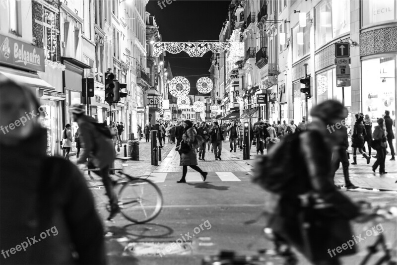 People Crowd Busy Streets Crosswalk