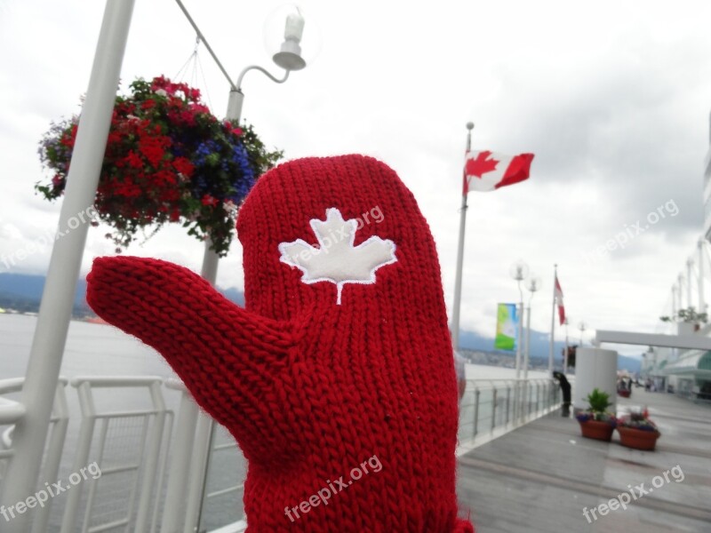 Canada Mitten Outdoors Cold Fun