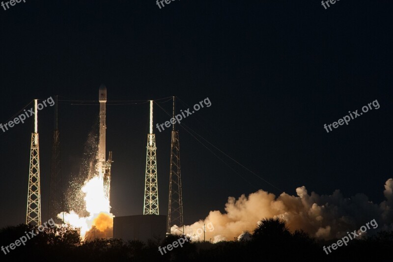 Rocket Launch Night Countdown Spacex Lift-off