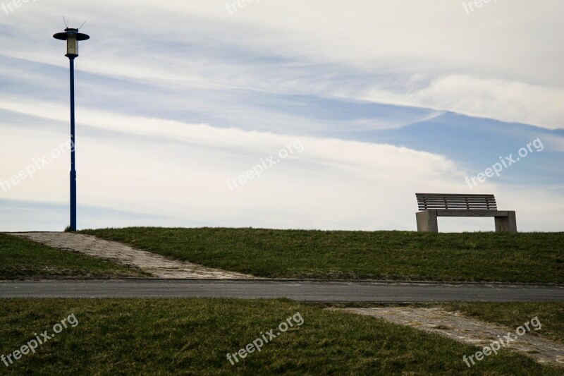 Lantern Bank Dike Meadow Bench