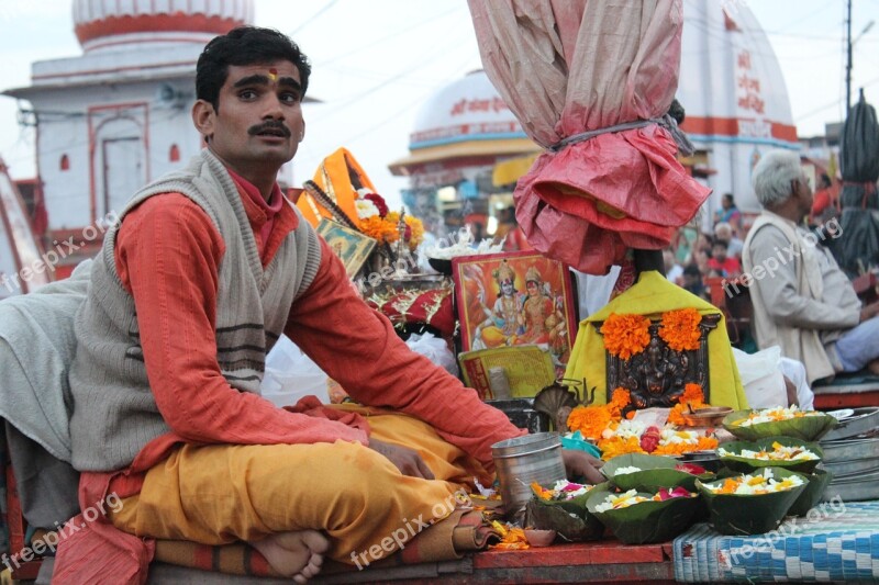 Man People India Pandit Ganesh