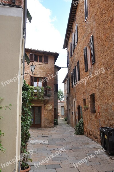 Tuscany Alley Narrow Street Sta