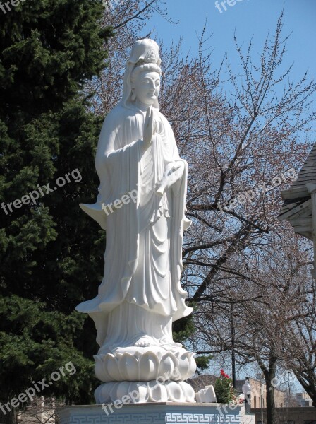 Kwan Yin Statue Truc Lam Buddhist Temple Chicago Illinois Free Photos