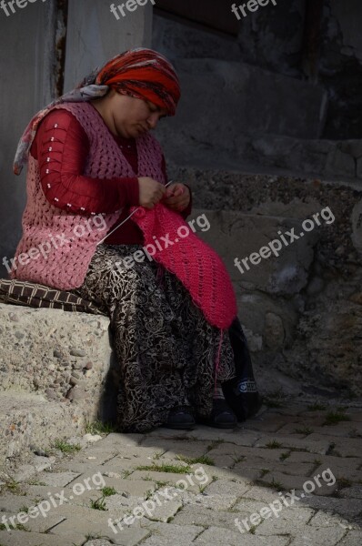 Crone Knitting Gercekler Natural Life Poverty