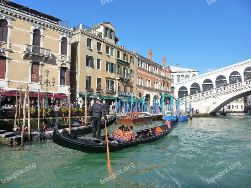 Rialto Venice Gondolas Gondoliers Italy