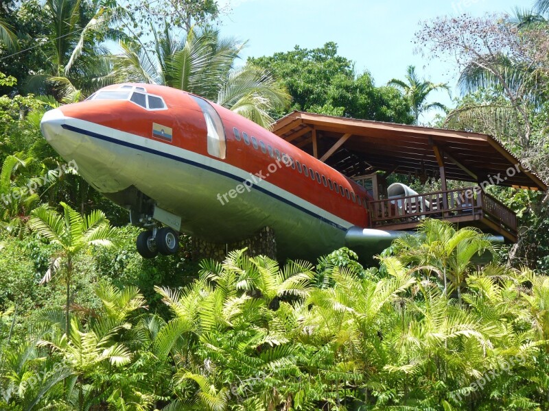 Plane Hotel Jungle Costa Rica Manuel Antonio