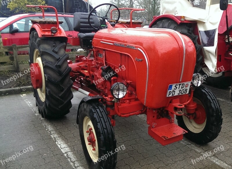 Tractor Oldtimer Porsche Super Tug